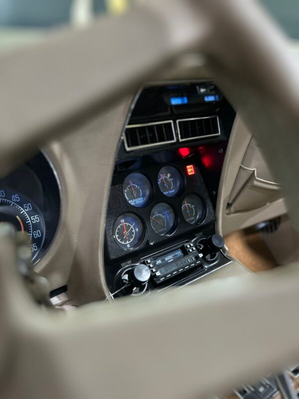 CHEVROLET CORVETTE C3 TARGA 1976 V8 5.7L - Image 25