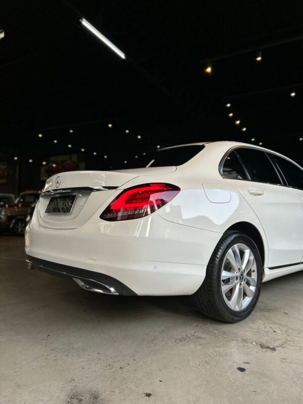 MERCEDES-BENZ C 180 1.6 CGI FLEX AVANTGARDE 9G-TRONIC 2019 - Image 11