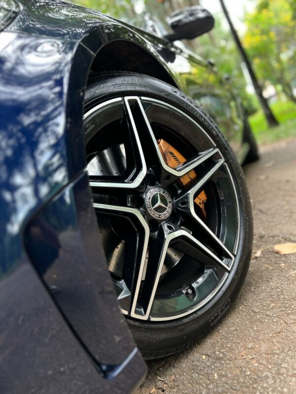 MERCEDES-BENZ C300 2019 - Image 21