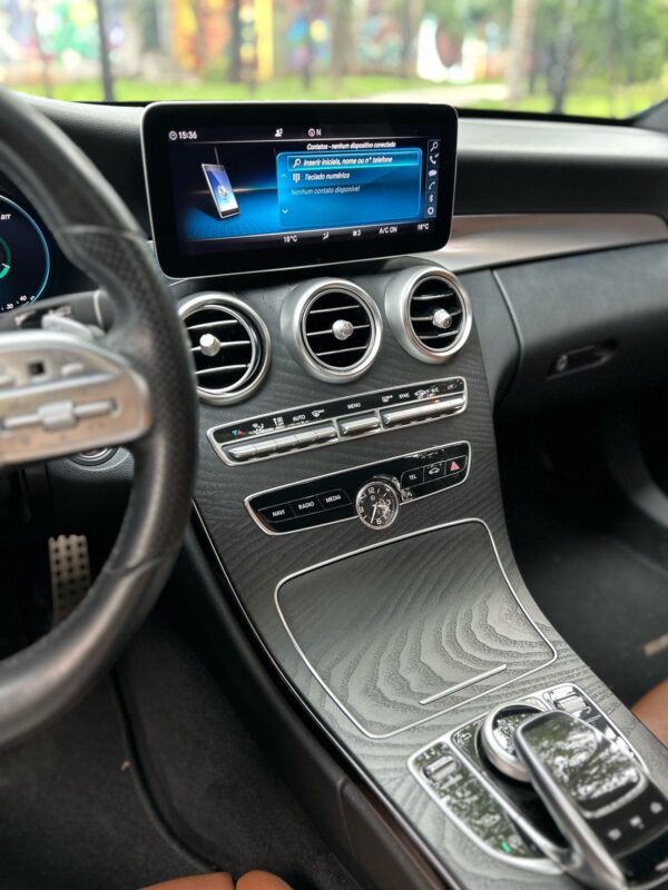MERCEDES-BENZ C300 2019 - Image 32