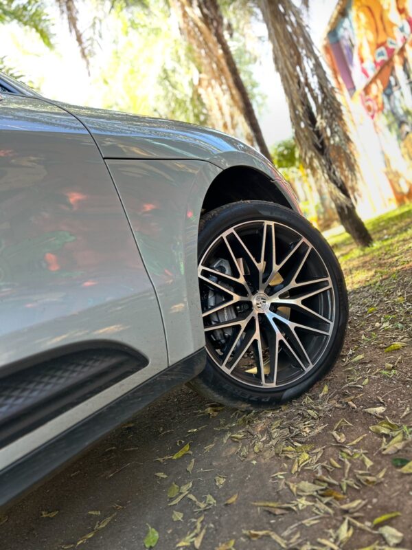 PORSCHE MACAN 2.0 TURBO GASOLINA PDK 2024 - Image 18