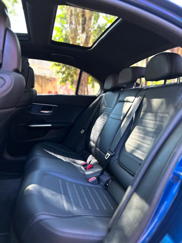 MERCEDES C200 AMG LINE 2023 - Image 9