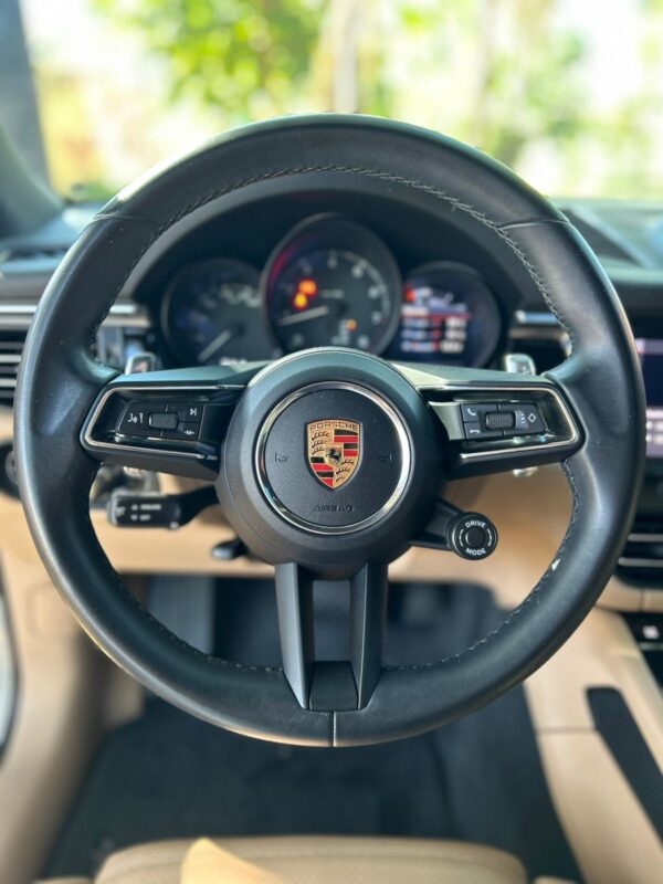 PORSCHE MACAN 2.0 TURBO GASOLINA PDK 2024 - Image 7