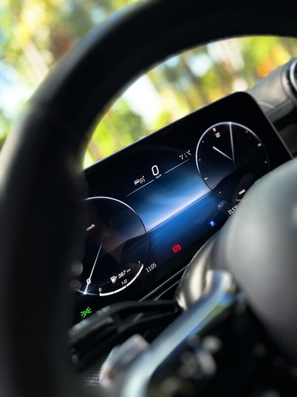 MERCEDES C200 AMG LINE 2023 - Image 32