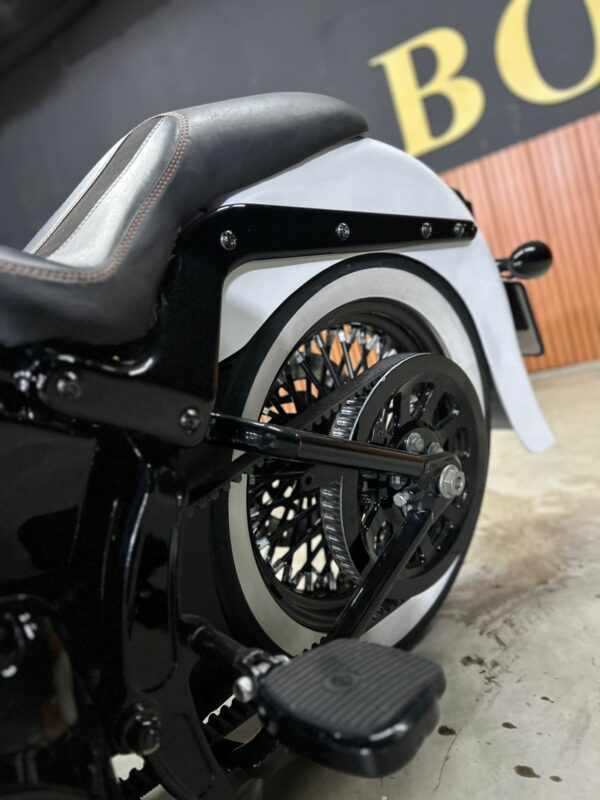 Harley-Davidson Softail Deluxe 2015 - Image 3