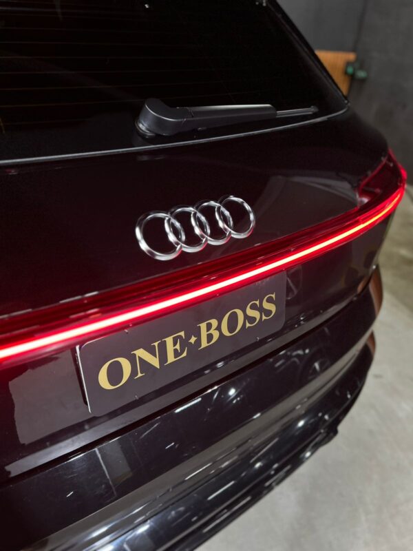 AUDI E-tron Performance Black 2022 - Image 11
