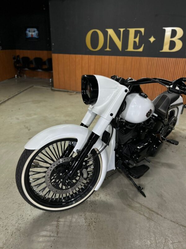 Harley-Davidson Softail Deluxe 2015 - Image 6