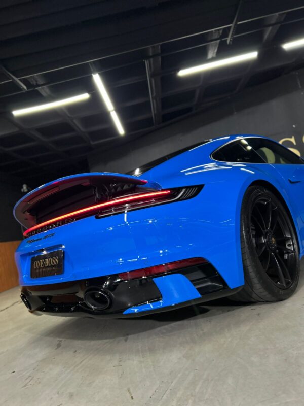 PORSCHE 911  3.0 24V H6 GASOLINA CARRERA GTS PDK 2023 - Image 24