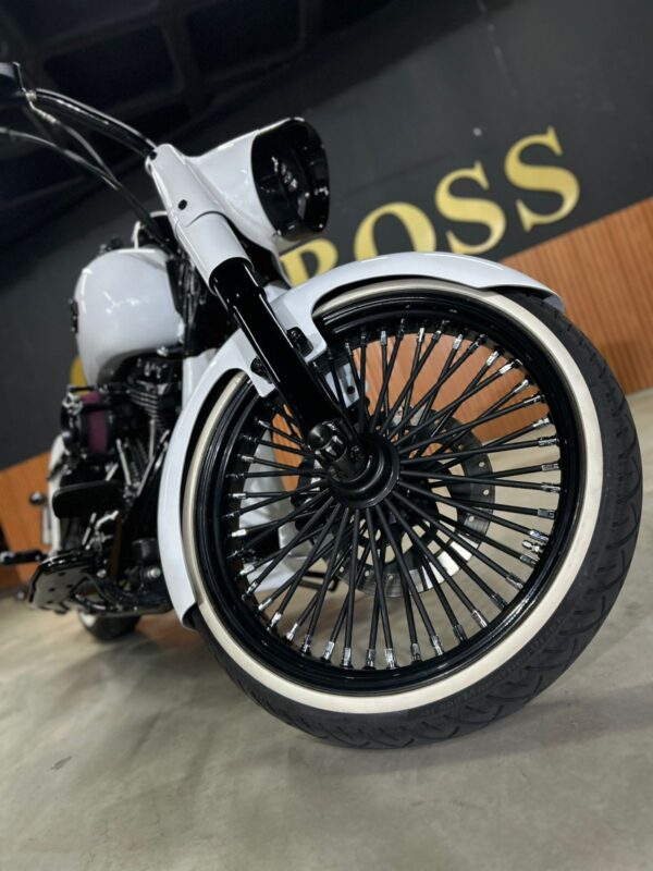 Harley-Davidson Softail Deluxe 2015 - Image 16