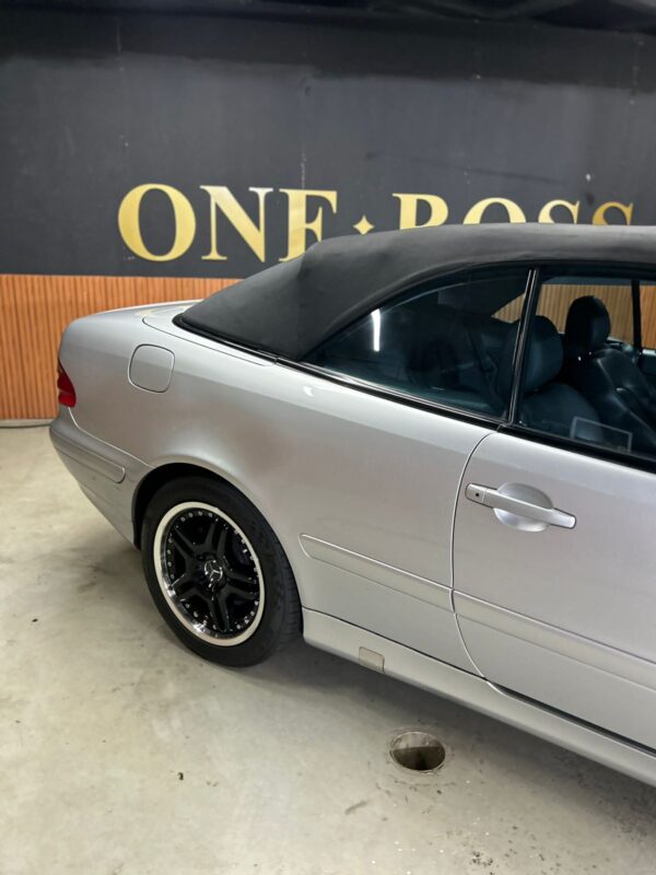 MERCEDES BENZ CLK 320 CABRIOLET SPORT 2000 - Image 22