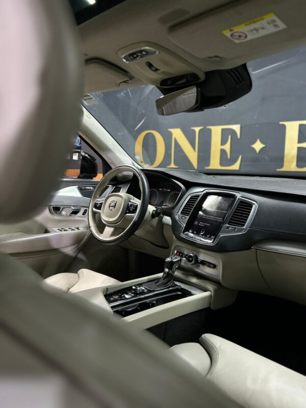 VOLVO XC 90 T-6 MOMENTUM 2016 - Image 22