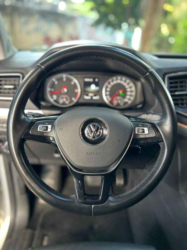 VOLKSWAGEN AMAROK  2.0 HIGHLINE 4X4 CD 16V TURBO INTERCOOLER DIESEL 4P AUTOMÁTICO 2021 - Image 27
