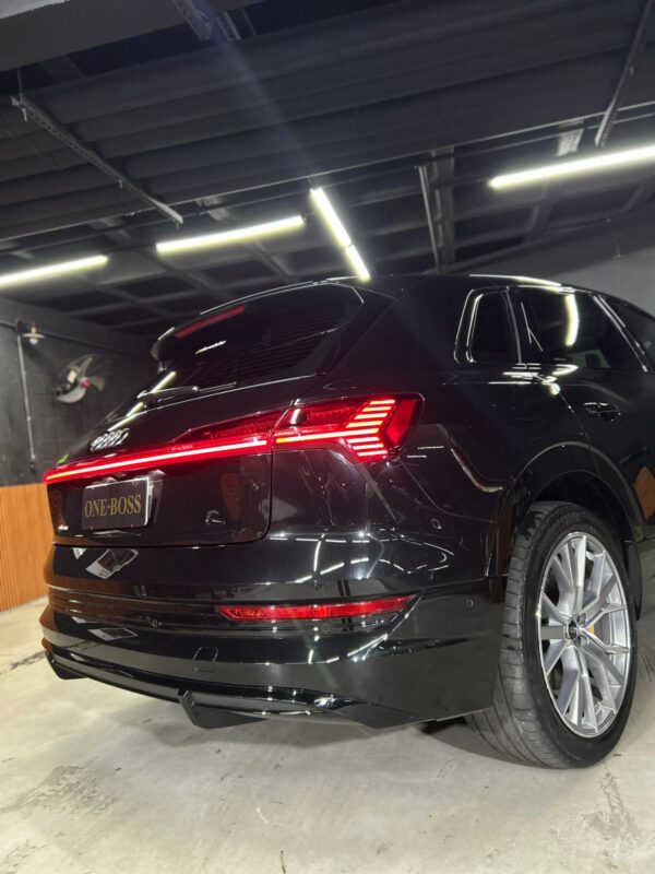 AUDI E-tron Performance Black 2022 - Image 26