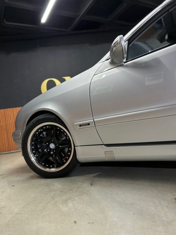 MERCEDES BENZ CLK 320 CABRIOLET SPORT 2000 - Image 29