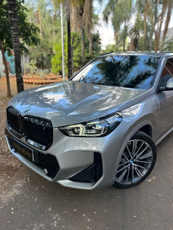 BMW iX1  ELÉTRICO XDRIVE30 M SPORT 2024 - Image 16