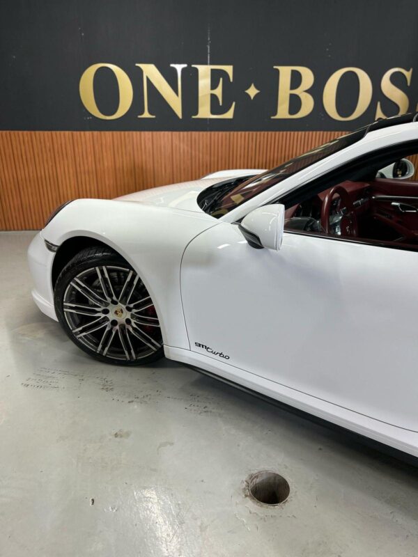 PORSCHE 911 TURBO 2015 - Image 10