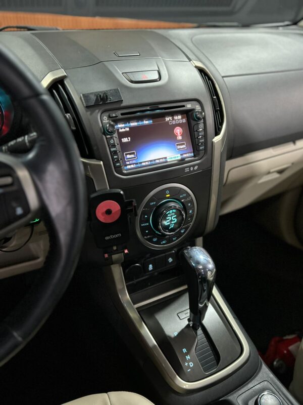 CHEVROLET TRAILBLAZER V6 3.2 2014 - Image 16