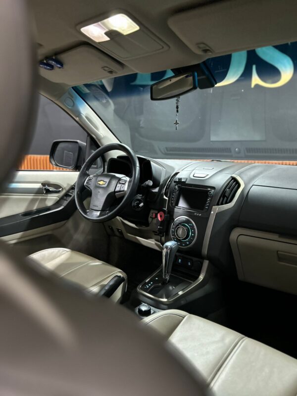 CHEVROLET TRAILBLAZER V6 3.2 2014 - Image 17