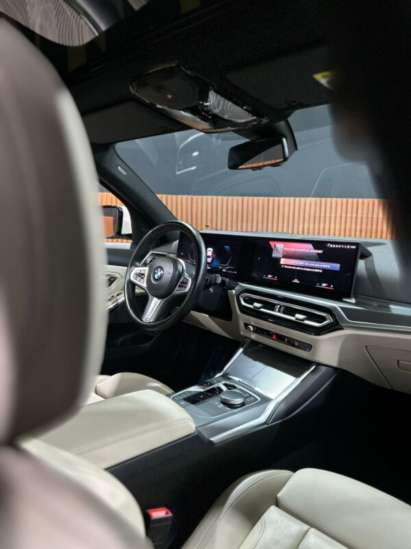 BMW 320i  2.0 16V TURBO FLEX M SPORT AUTOMÁTICO 2023 - Image 11