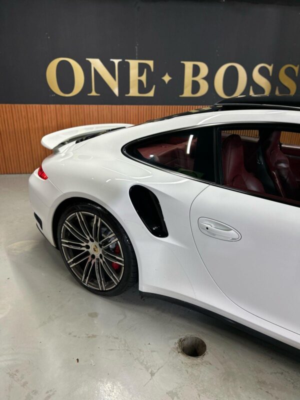 PORSCHE 911 TURBO 2015 - Image 13