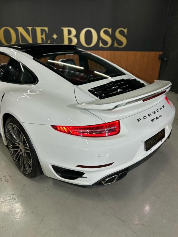 PORSCHE 911 TURBO 2015 - Image 8