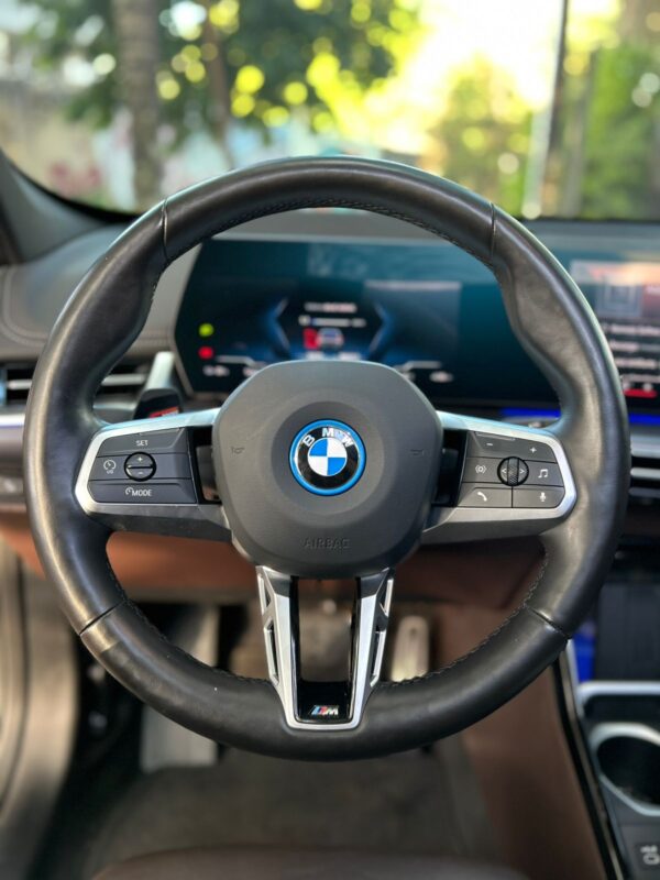 BMW iX1  ELÉTRICO XDRIVE30 M SPORT 2024 - Image 8