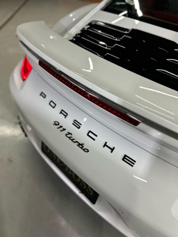 PORSCHE 911 TURBO 2015 - Image 19
