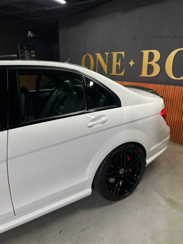 MERCEDES C63 AMG 6.3 V8 Ano 2012 - Image 26