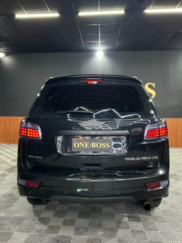 CHEVROLET TRAILBLAZER V6 3.2 2014 - Image 5