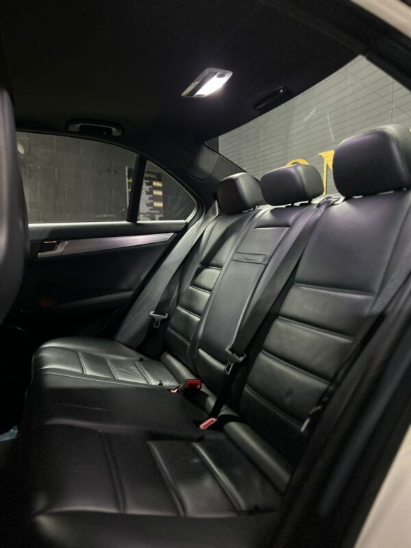MERCEDES C63 AMG 6.3 V8 Ano 2012 - Image 8