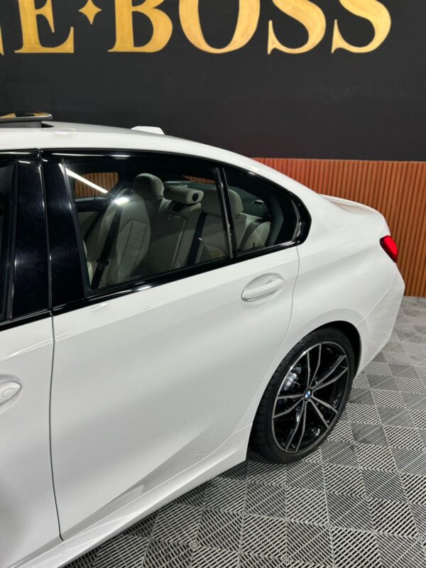 BMW 320i  2.0 16V TURBO FLEX M SPORT AUTOMÁTICO 2023 - Image 26