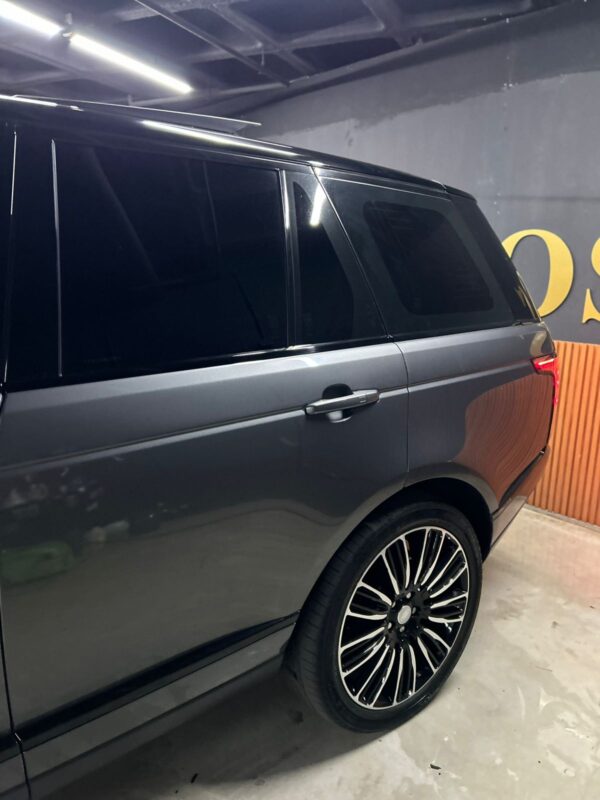 LAND ROVER RANGE ROVER  3.0 VOGUE V6 24V TURBO DIESEL 4P AUTOMÁTICO 2014 - Image 30