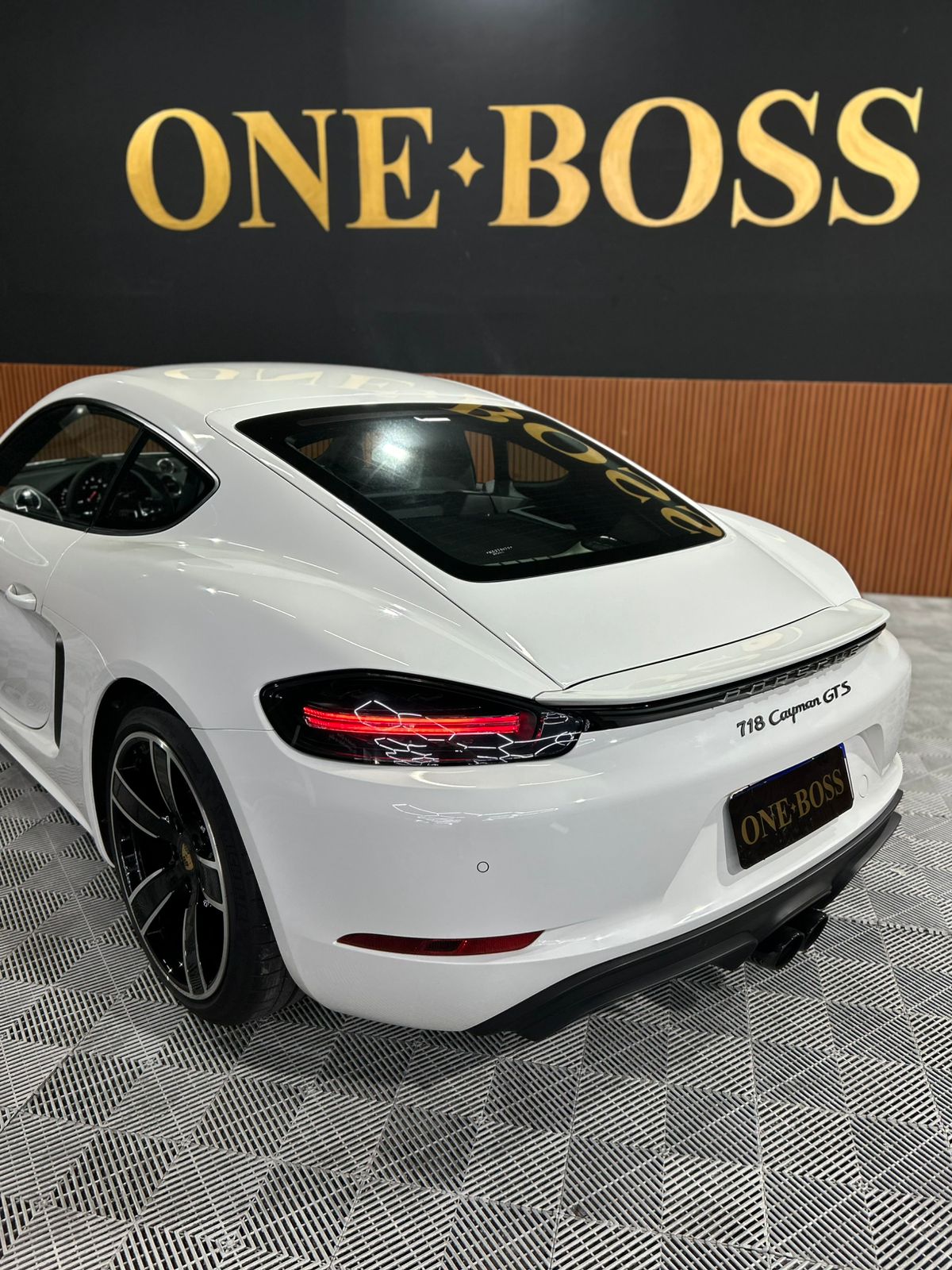 PORSCHE 718 2.5 16V H4 GASOLINA CAYMAN GTS PDK 2019 - Image 4