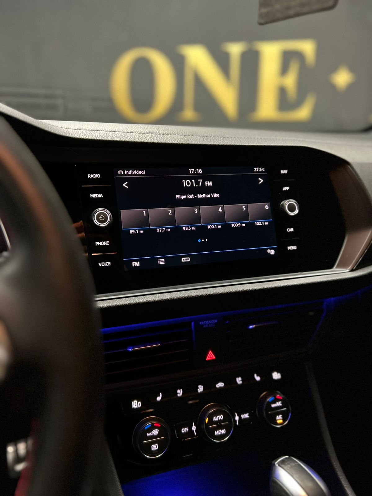 VOLKSWAGEN JETTA GLI 2019- 2.0 350 TSI GASOLINA GLI DSG (BLINDADO-BSS) - Image 29