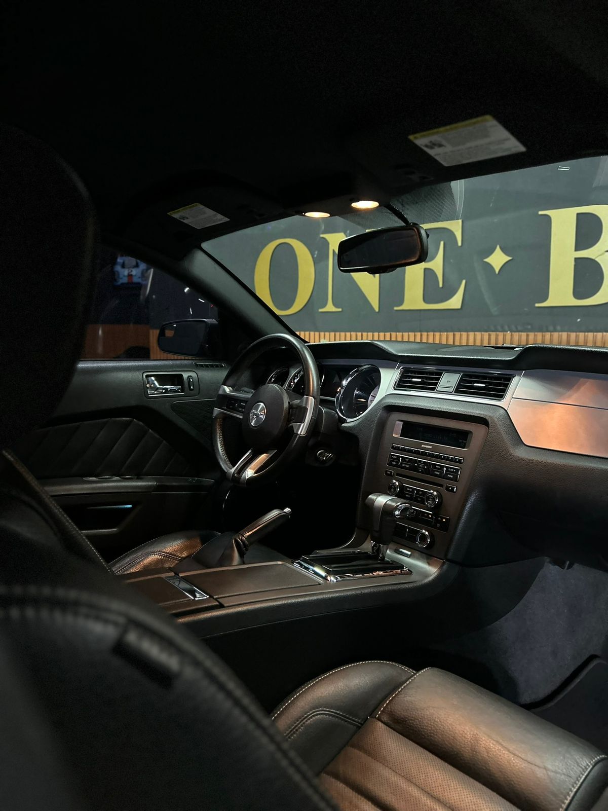 FORD MUSTANG 3.7 V6 GASOLINA AUTOMÁTICO 2011 - Image 10