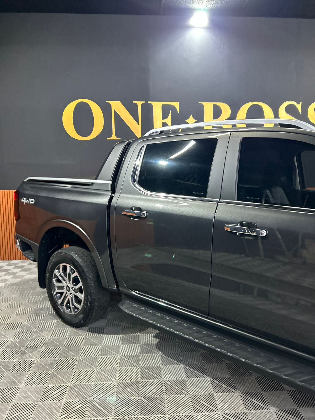 FORD RANGER 3.0 V6 TURBO DIESEL CD LIMITED 4X4 AUTOMÁTICO 2025 - Image 5