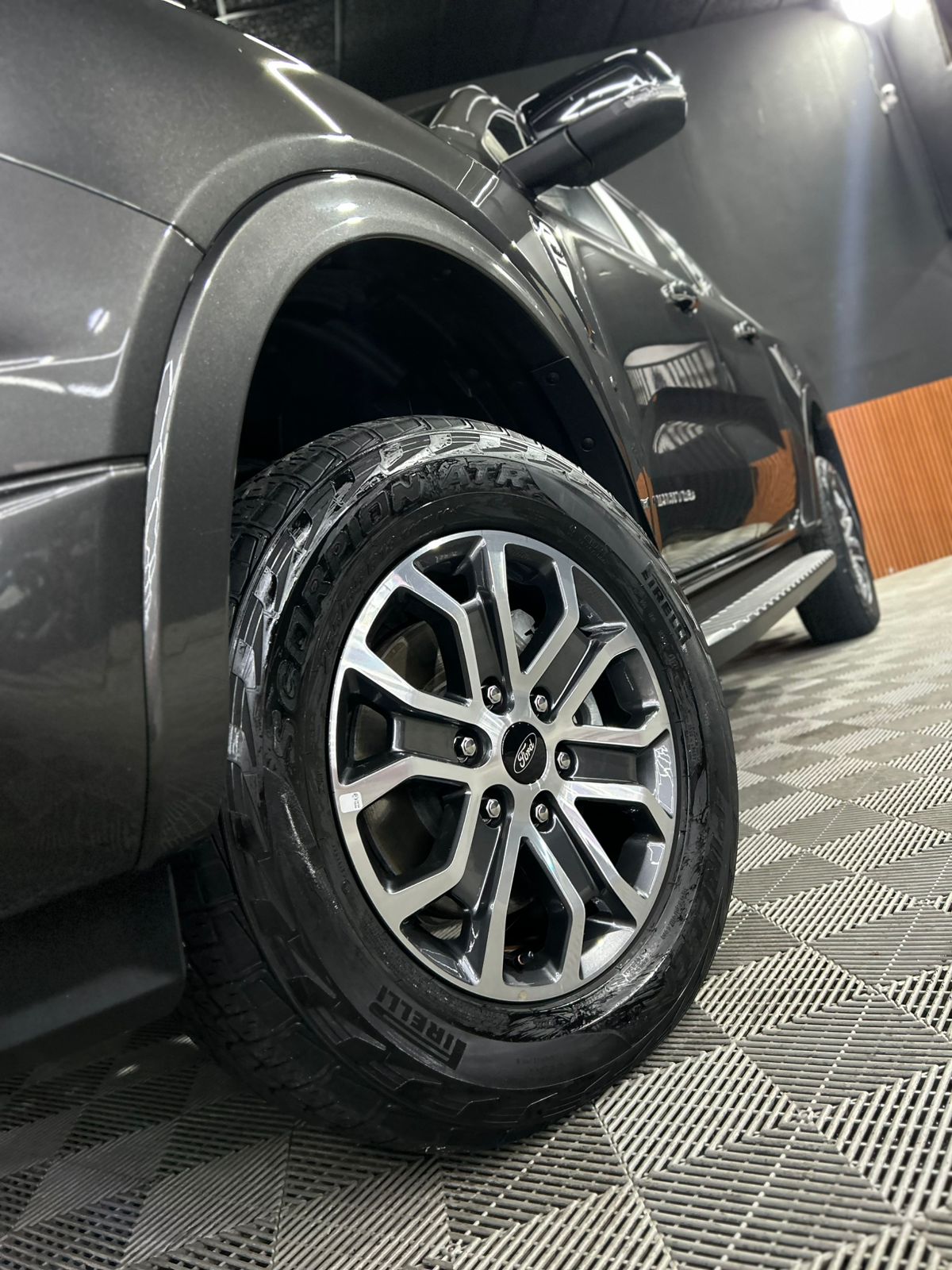 FORD RANGER 3.0 V6 TURBO DIESEL CD LIMITED 4X4 AUTOMÁTICO 2025 - Image 6