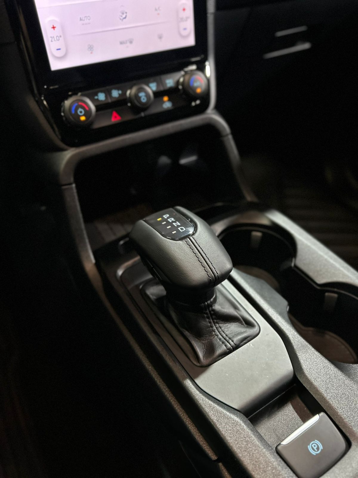 FORD RANGER 3.0 V6 TURBO DIESEL CD LIMITED 4X4 AUTOMÁTICO 2025 - Image 7