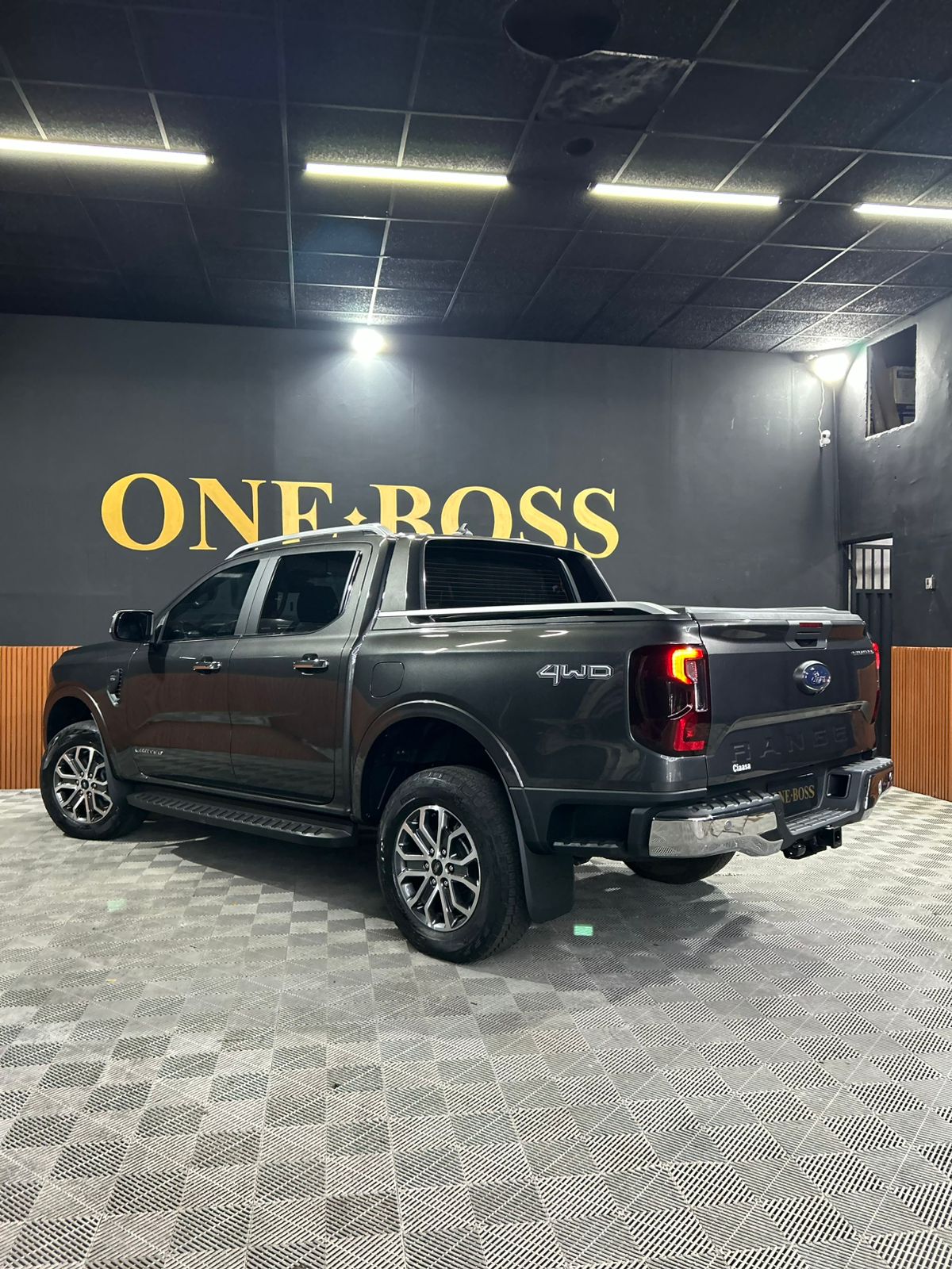 FORD RANGER 3.0 V6 TURBO DIESEL CD LIMITED 4X4 AUTOMÁTICO 2025 - Image 16