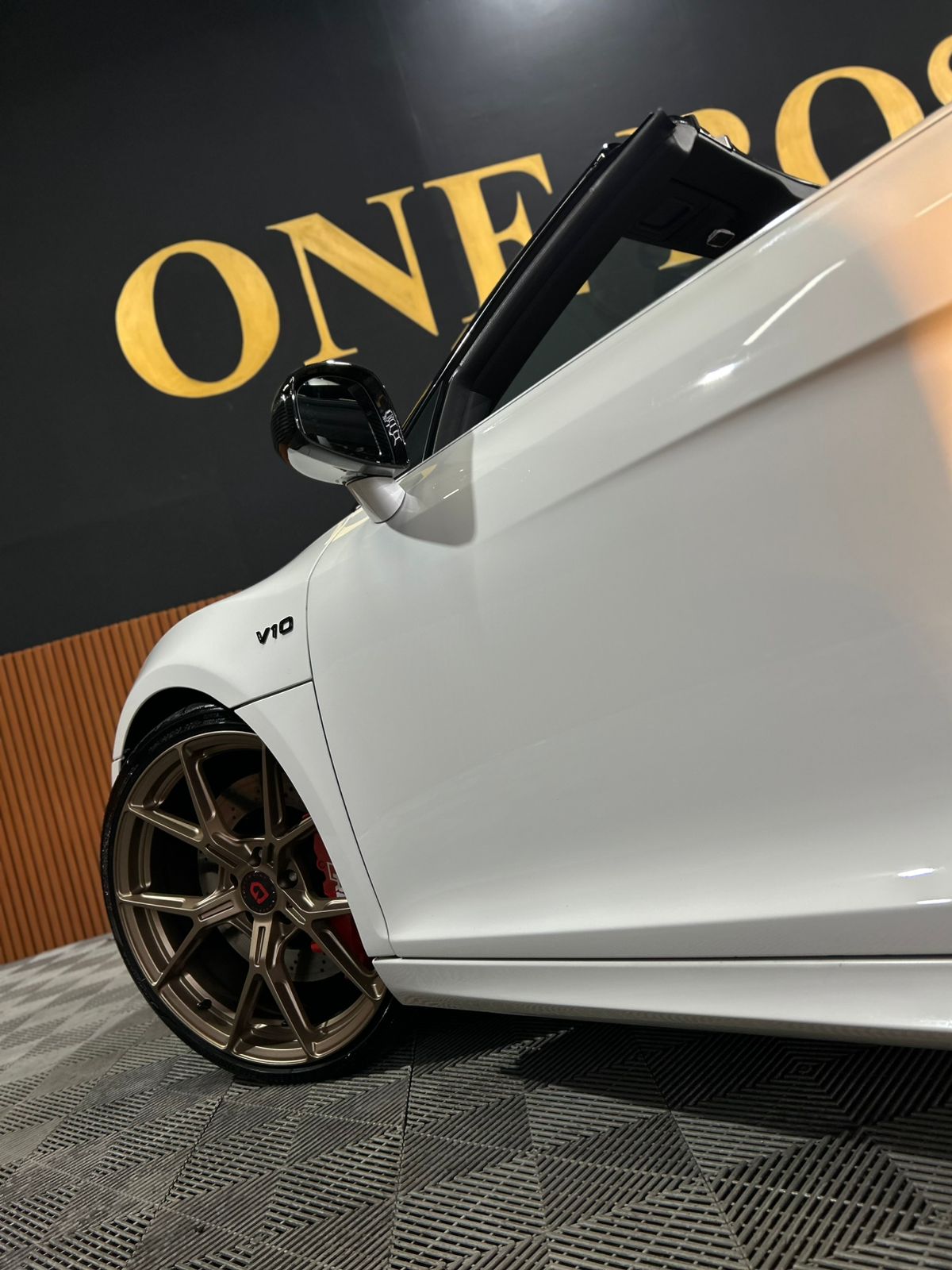 AUDI R8 5.2 FSI QUATTRO SPYDER V10 40V GASOLINA 2P R-TRONIC 2011 - Image 18