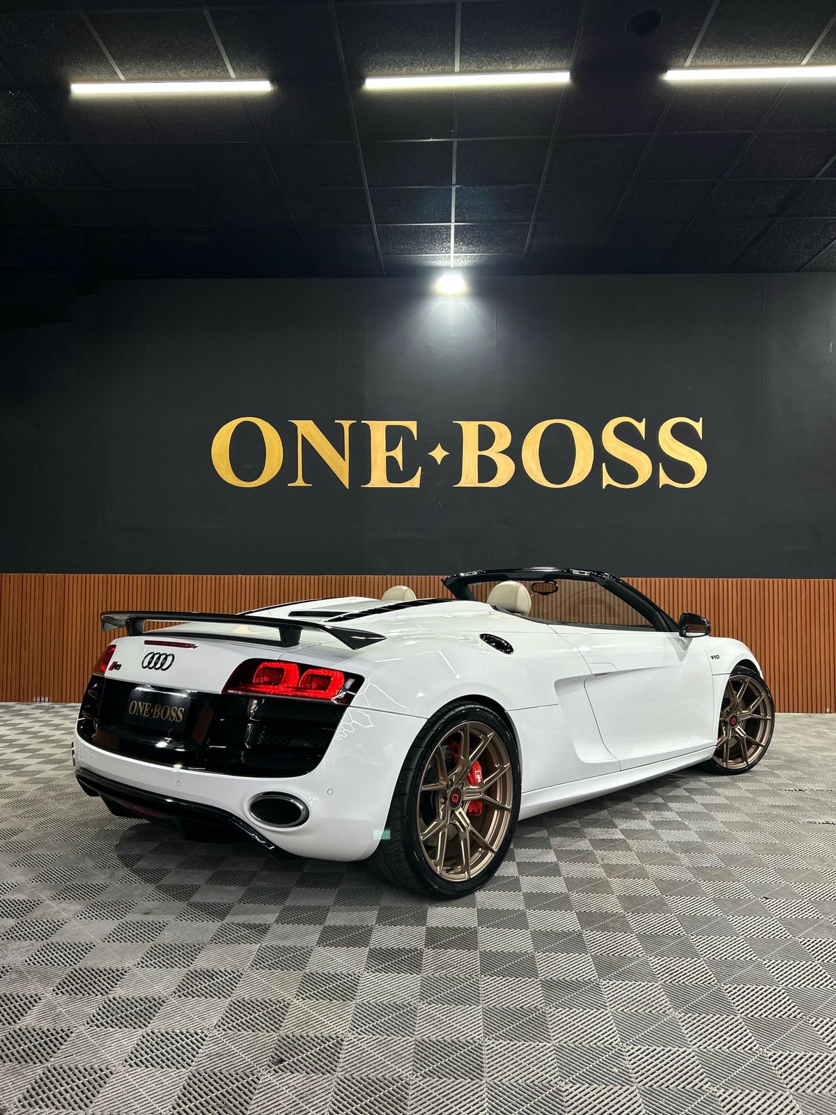 AUDI R8 5.2 FSI QUATTRO SPYDER V10 40V GASOLINA 2P R-TRONIC 2011 - Image 8