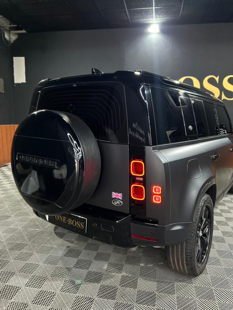 LAND ROVER DEFENDER 2.0 P300 GASOLINA 110 SE AWD AUTOMÁTICO 2022 - Image 4