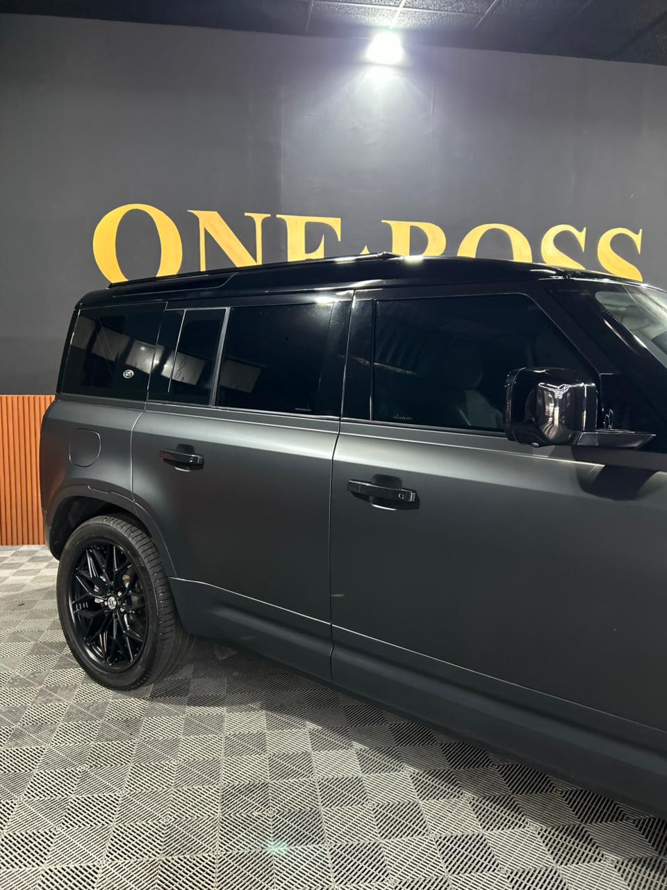 LAND ROVER DEFENDER 2.0 P300 GASOLINA 110 SE AWD AUTOMÁTICO 2022 - Image 2