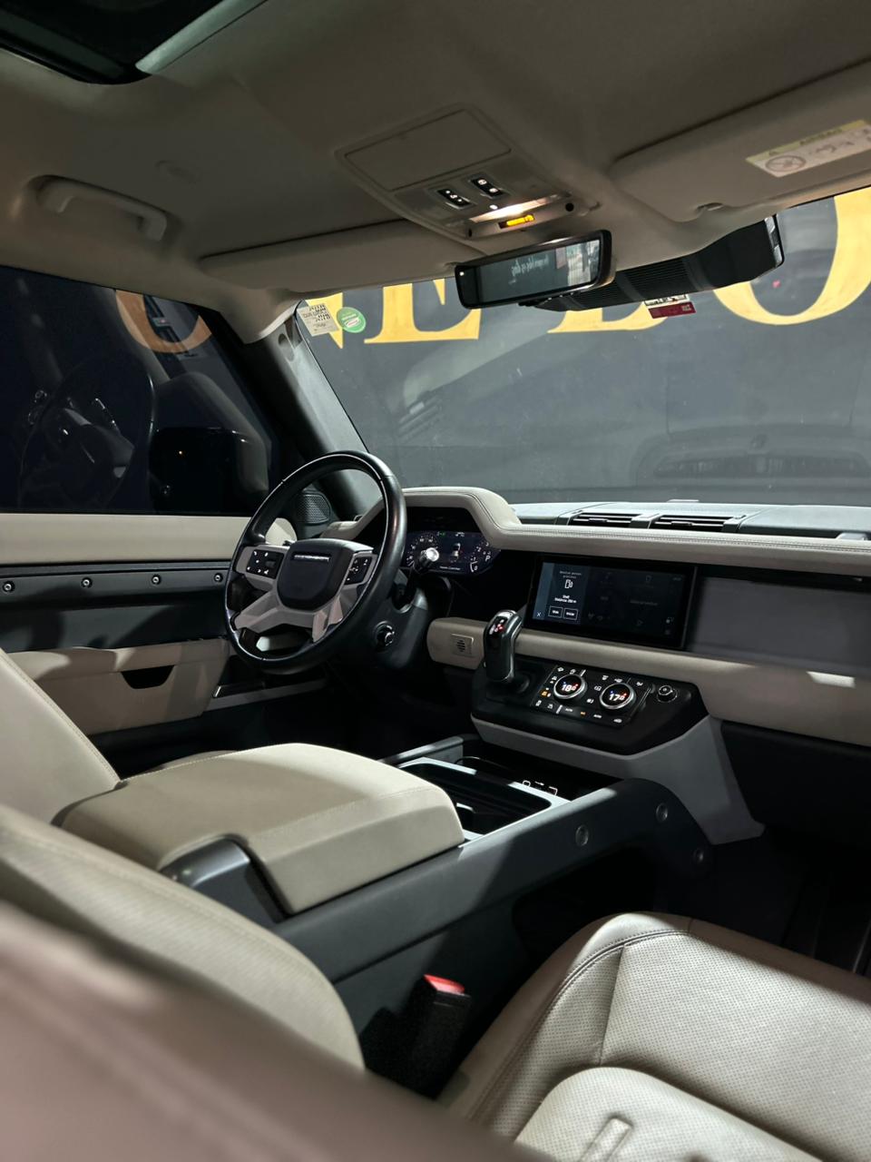 LAND ROVER DEFENDER 2.0 P300 GASOLINA 110 SE AWD AUTOMÁTICO 2022 - Image 3