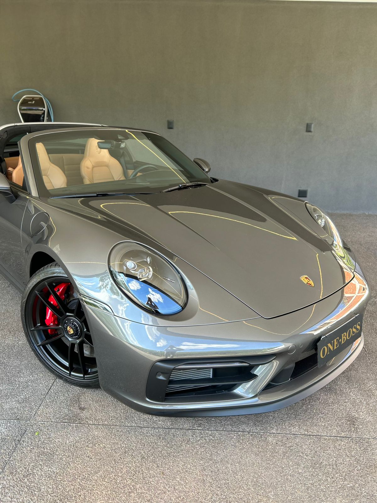 PORSCHE 911 3.0 24V H6 GASOLINA TARGA 4 GTS PDK 2024 - Image 2