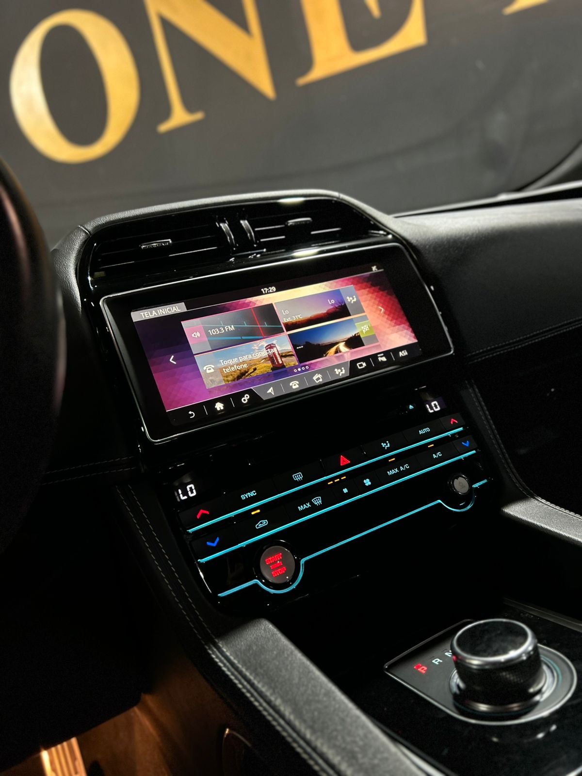 JAGUAR F-PACE 3.0 V6 SUPERCHARGED S AWD 4P AUTOMÁTICO 2018 ( LEILÃO DE FINANCIAMENTO) - Image 21