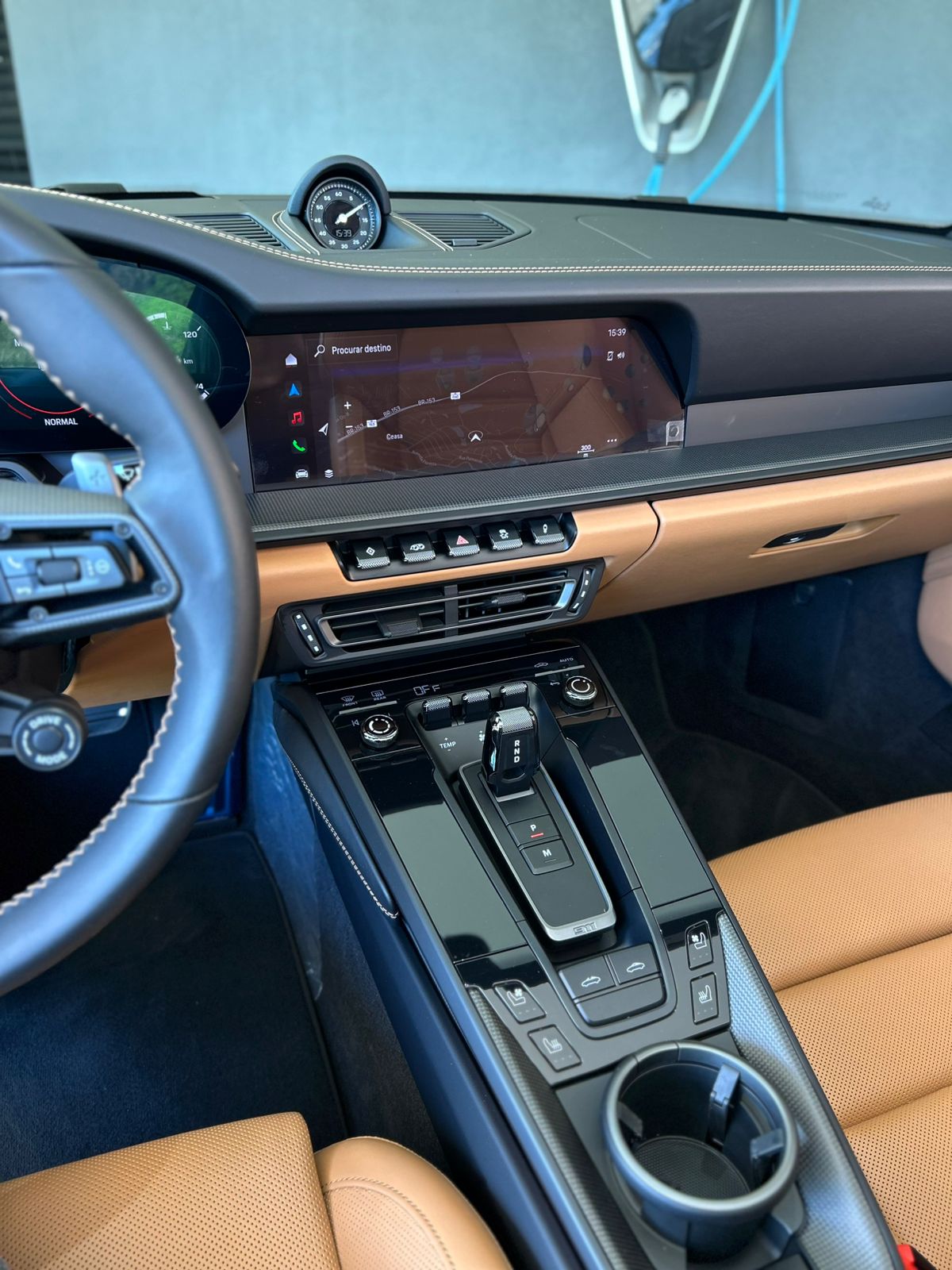 PORSCHE 911 3.0 24V H6 GASOLINA TARGA 4 GTS PDK 2024 - Image 3