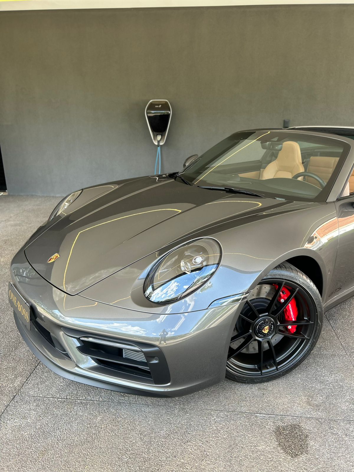 PORSCHE 911 3.0 24V H6 GASOLINA TARGA 4 GTS PDK 2024 - Image 4