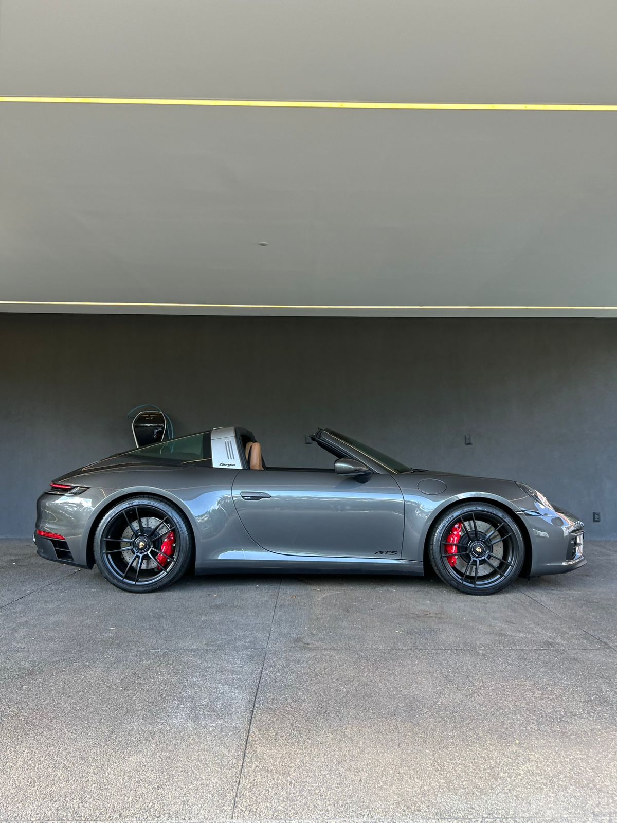 PORSCHE 911 3.0 24V H6 GASOLINA TARGA 4 GTS PDK 2024 - Image 5