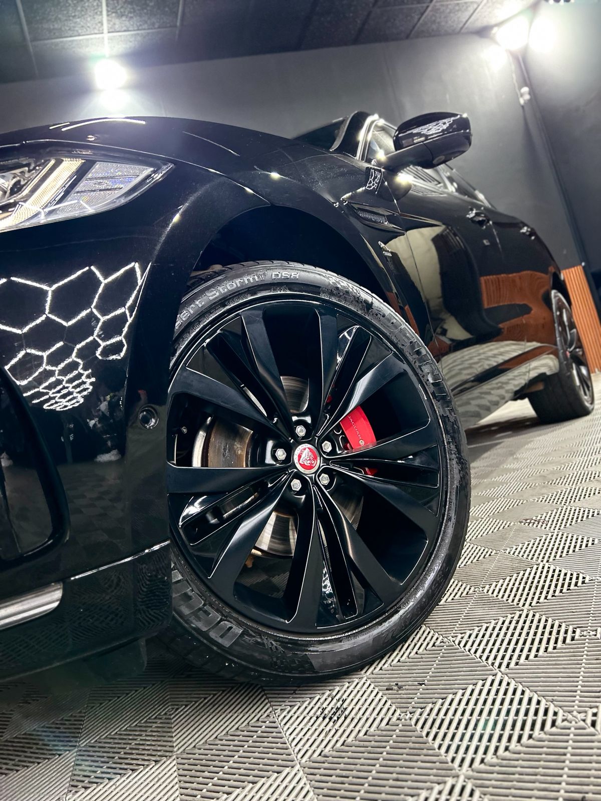 JAGUAR F-PACE 3.0 V6 SUPERCHARGED S AWD 4P AUTOMÁTICO 2018 ( LEILÃO DE FINANCIAMENTO) - Image 18